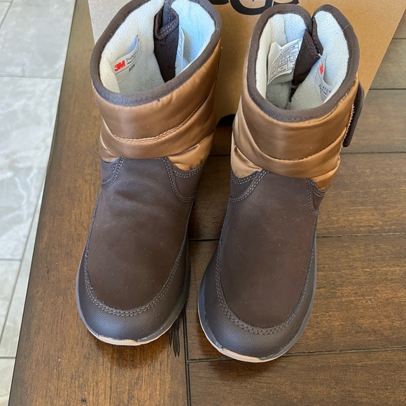UGG TOTY Weather kids boots - Picture 4 of 7